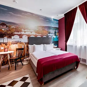 Revelton Apartmanhotel Prága